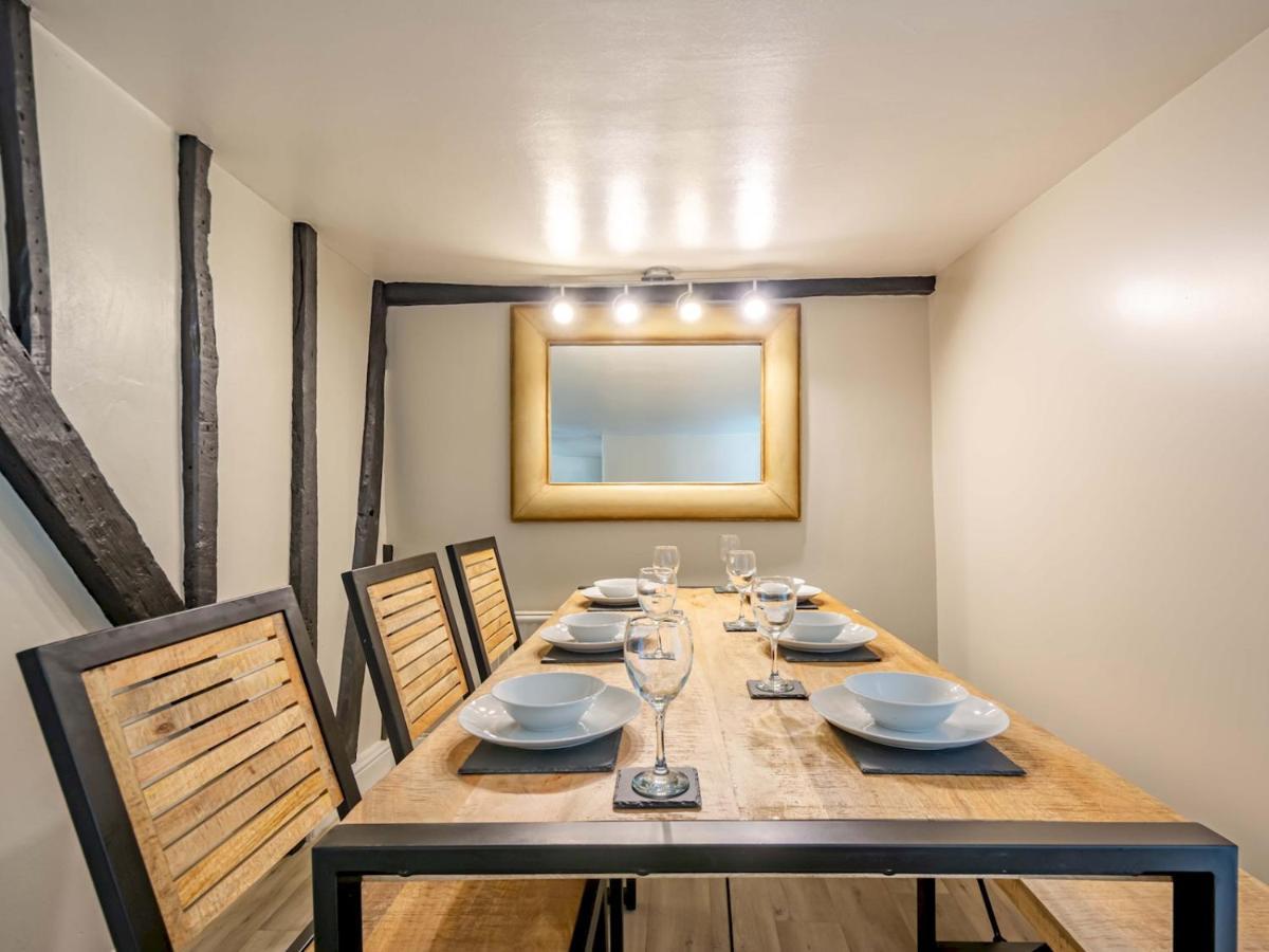 Pass The Keys Renovated Apartment In The Centre Of カンタベリー エクステリア 写真