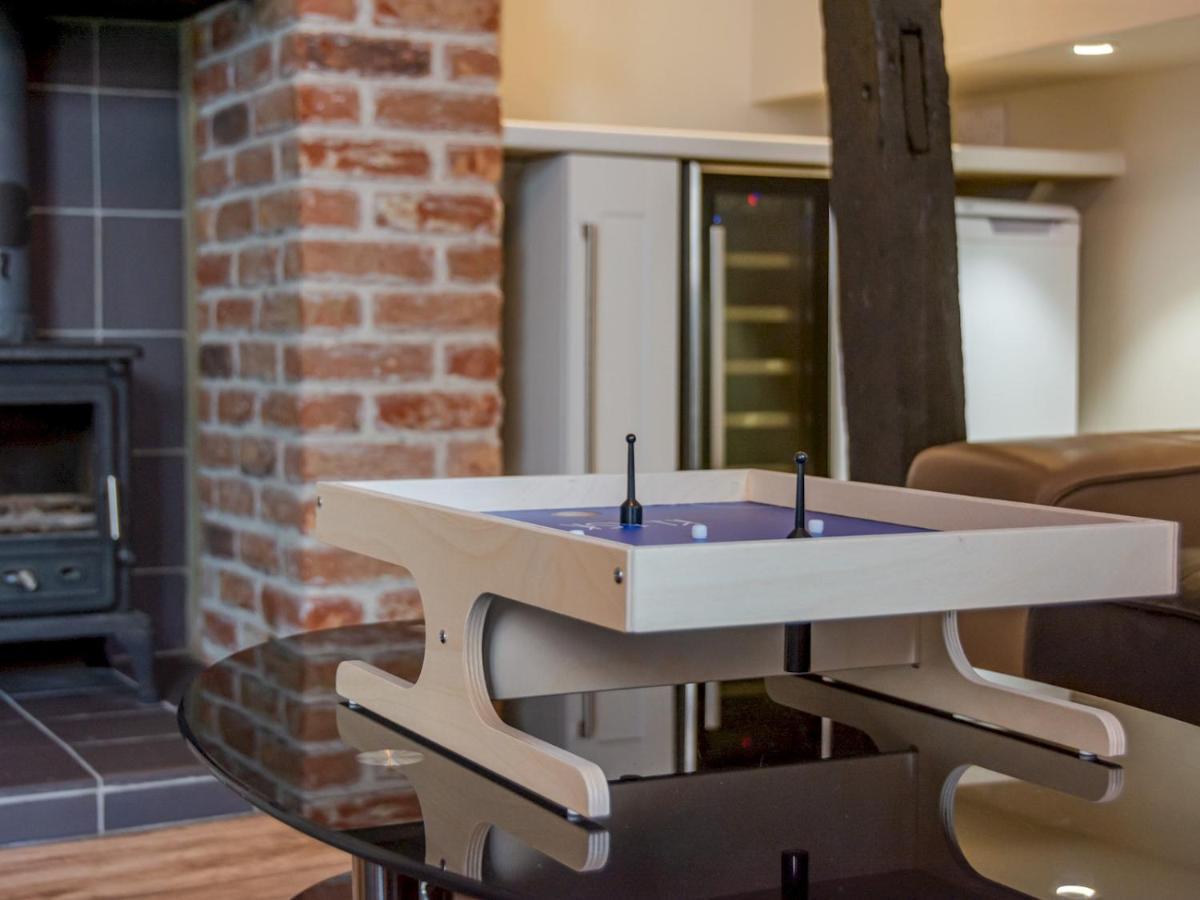Pass The Keys Renovated Apartment In The Centre Of カンタベリー エクステリア 写真